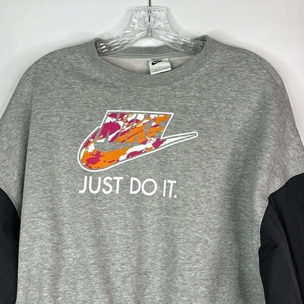 Nike Just Do It Gray Pullover Sweatshirt Size Small Oversized